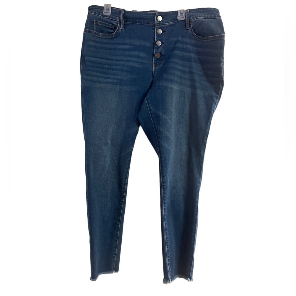 a.n.a High-Rise Jeggings Size 18W Worn 1X. EUC full button up jeans